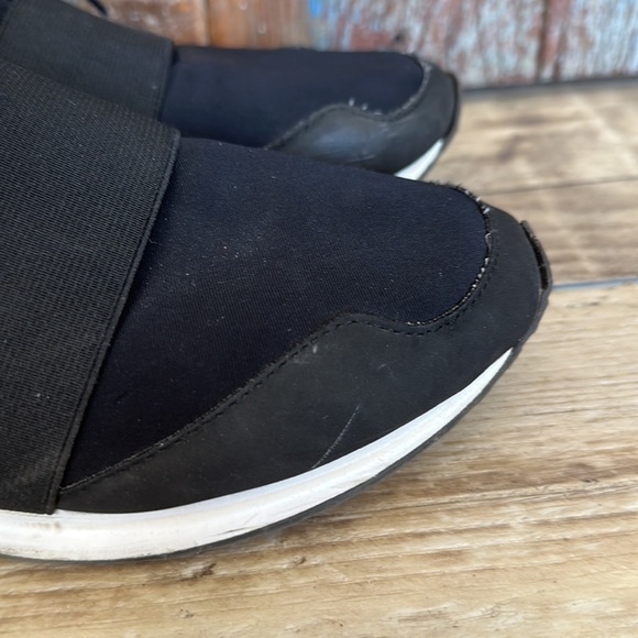 Aldo Size 8 Women's Dwiedia Cutout Sneakers - Picture 2 of 13